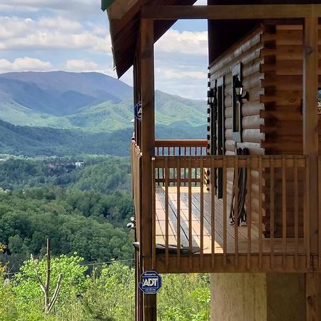 Yogi'S Den: Breathtaking Views! 3 Min To Dollywood, On 1 Acre! Villa Sevierville Dış mekan fotoğraf